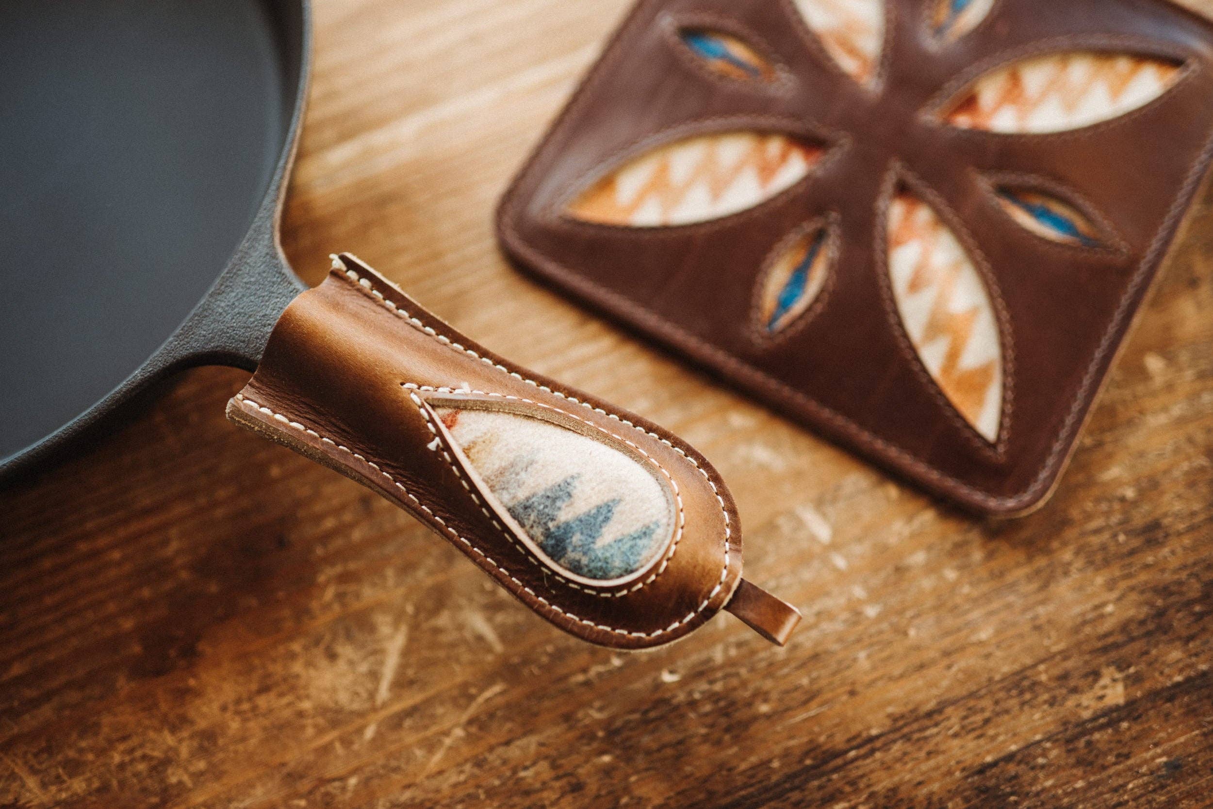 Cast Iron Handle Potholder – Horween Leather and Pendleton Wool Grip for Skillets