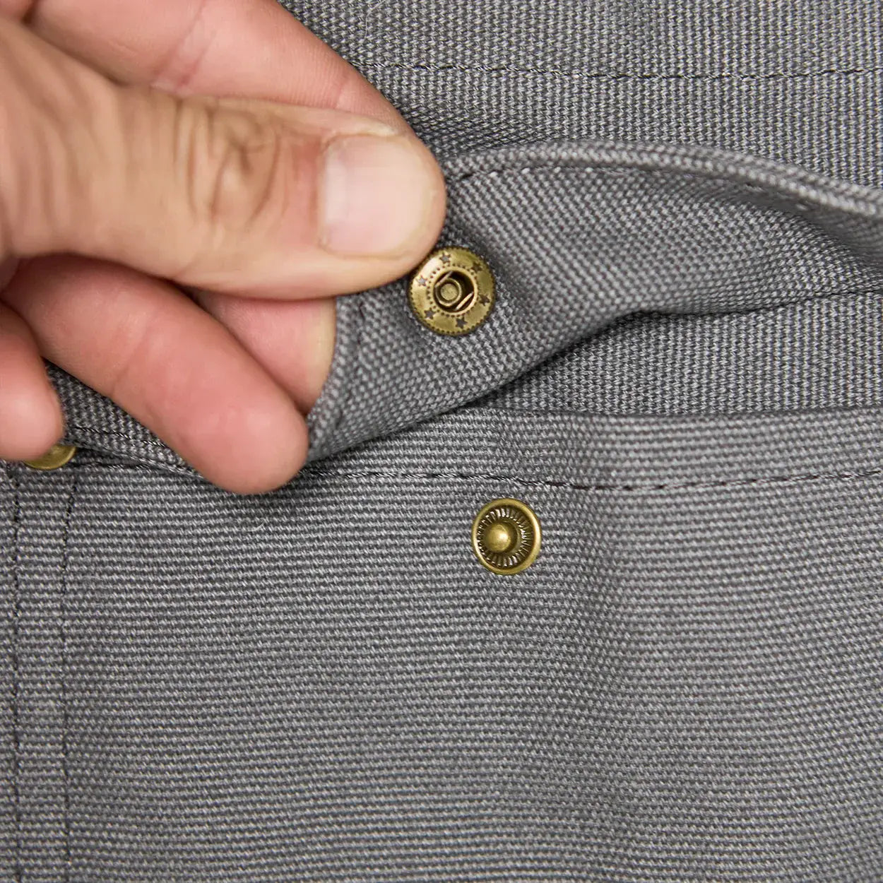 The Canvas Workhorse Apron - Dark Gray