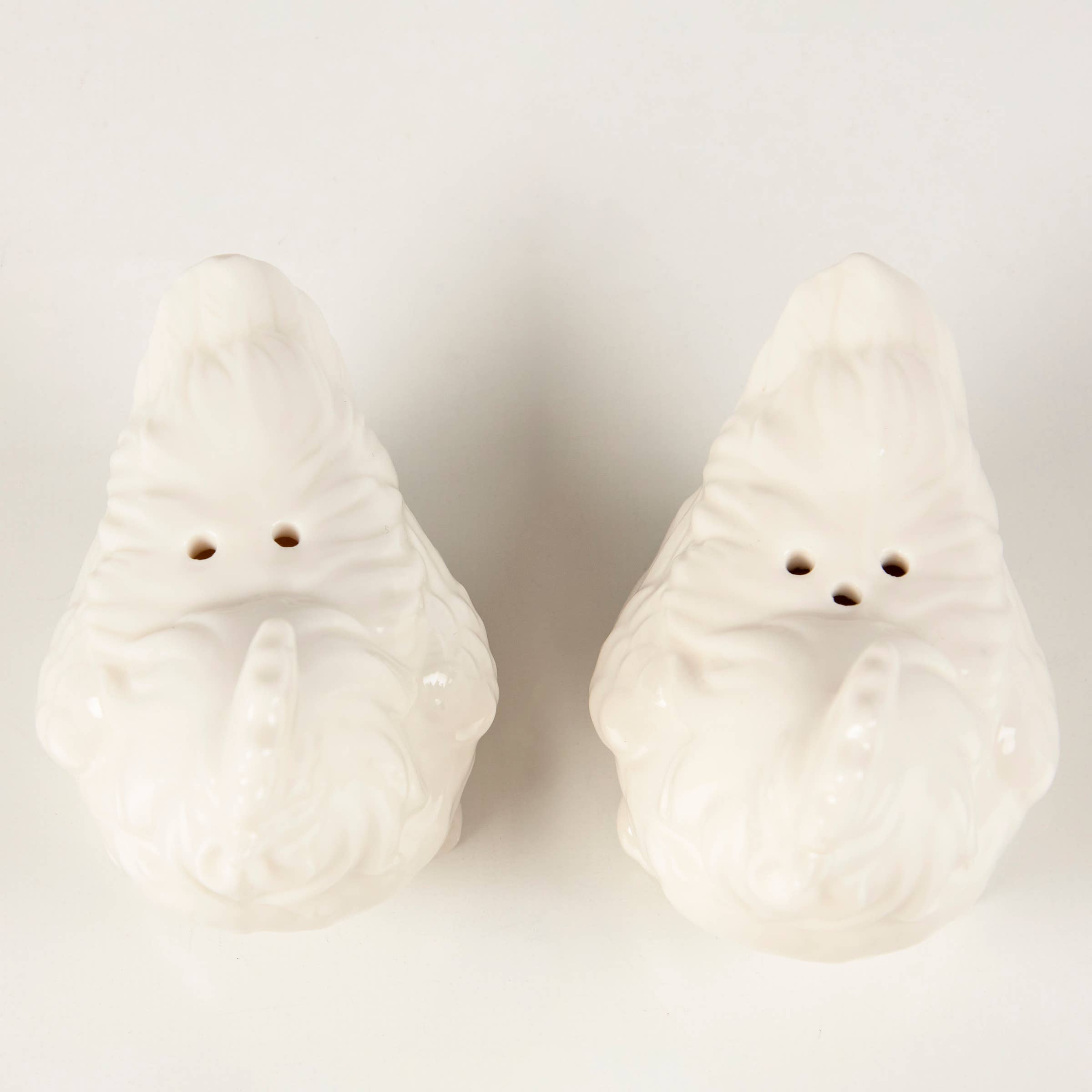 Farmhouse Ceramic Salt and Pepper Shaker Set