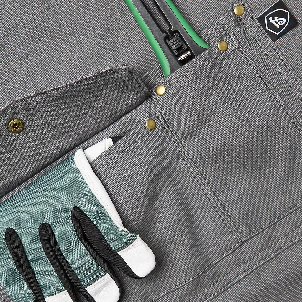 The Canvas Workhorse Apron - Dark Gray