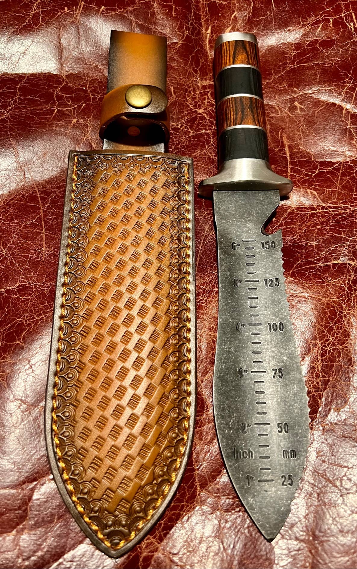 Premium Hori Hori Garden Knife with Leather Sheath and Sharpener