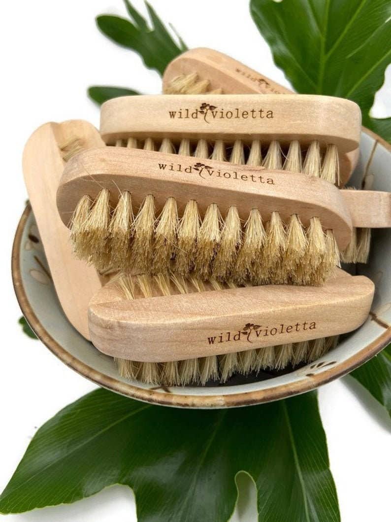 Gardener’s Hand Care Gift Set with Healing Balm, Organic Soap, Nail Brush & Reusable Tin
